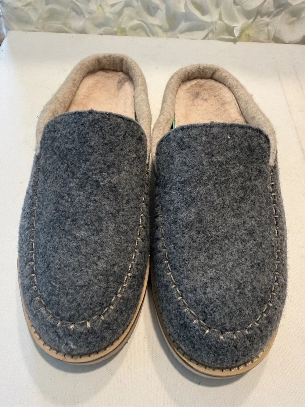 Sanuk Gray Wool Slip-On Women's Slippers